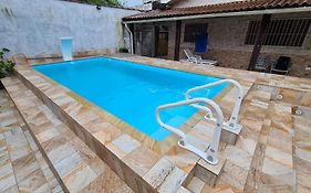 Casa Em Praia Grande Com Piscina - 300m² - Garagem Fechada Para 3 Carros Casa De Férias